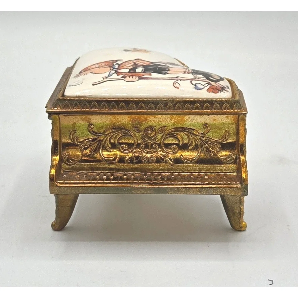 Vintage Hummel-Style Musical‎ Jewelry Box
